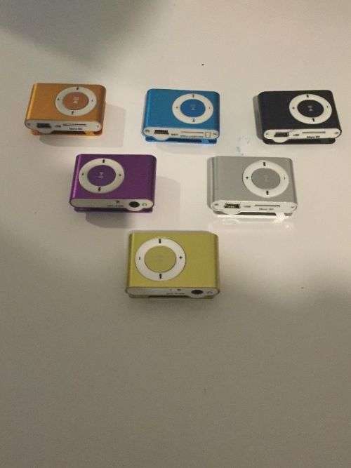 MP3 PLAYERS NOW ON CRAZY WEDNESDAY AUCTION