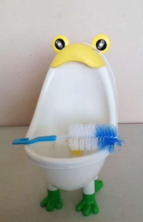 Boys  Urinal (no eyes)