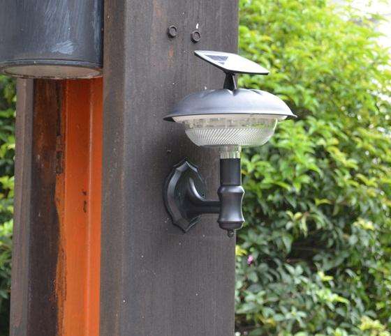 NEW Outdoor Solar 20LED Bright White Wall Mount Garden Path Light