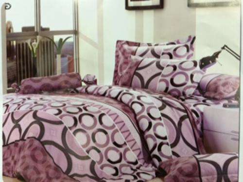 6 PIECE QUEEN SIZE LUXURY SUPER SOFT TOP QUALITY EXELLENT MATERIAL DUVET COVER SET!! Assorted Colous