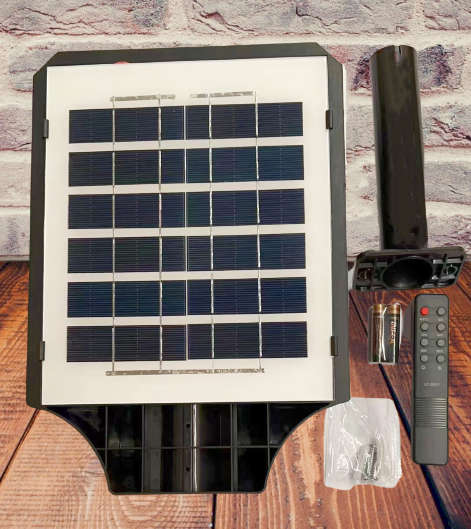 200W LED Outdoor Solar Light with Telescopic Pole with Motion Sensor Light Control