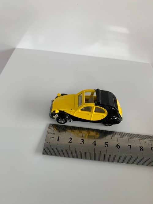 Tomica Citroen 2cv