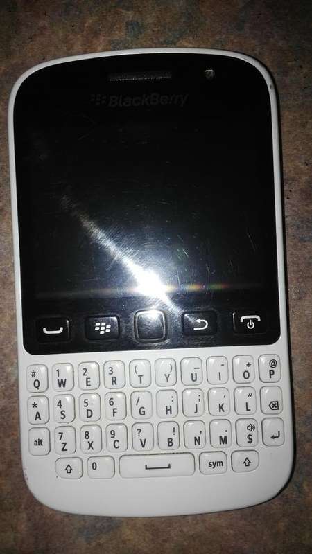 new blackberry 9720 touch white