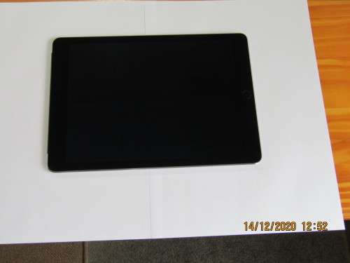 Apple I Pad Air 2 (Space Grey 64GB cellular and wifi)