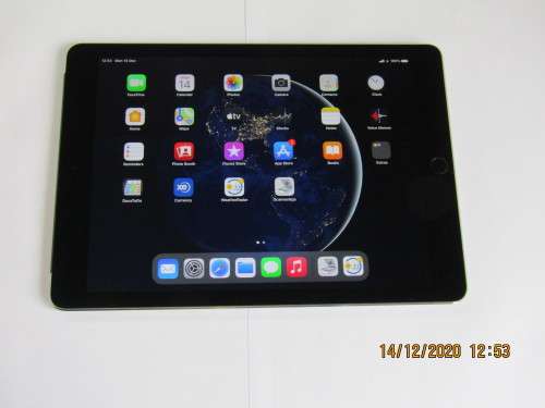 Apple I Pad Air 2 (Space Grey 64GB cellular and wifi)