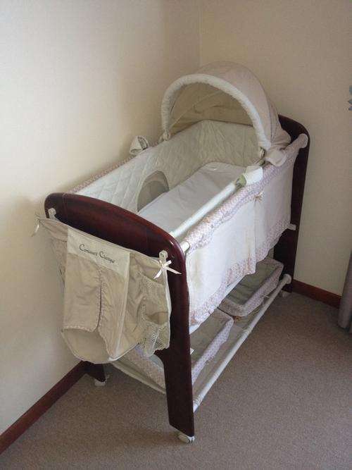 Jeep Contours Classique 3-in-1 Bassinet