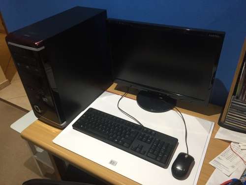 Desktop PC I3 with LCD monitor