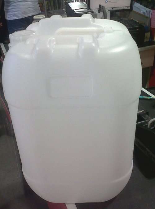 25 LITRE WATER CONTAINER WITH SEPARATE LID AND TAP