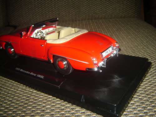 1955 MERCEDES BENZ 190 SL CABRIO DIECAST SCALE 1/18 BY WELLY IN DISPLAY BOX