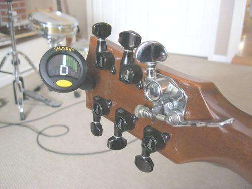 Snark SN-8 Super Tight All Instrument Tuner
