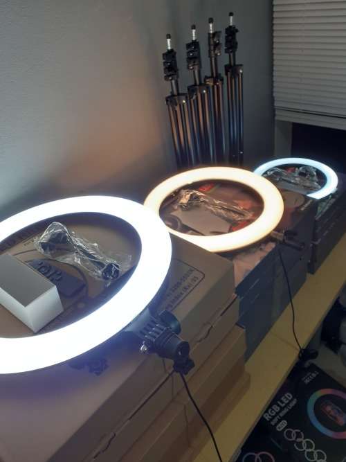 Ring light 10 inch with stand - Basic (White, cool, warm light)