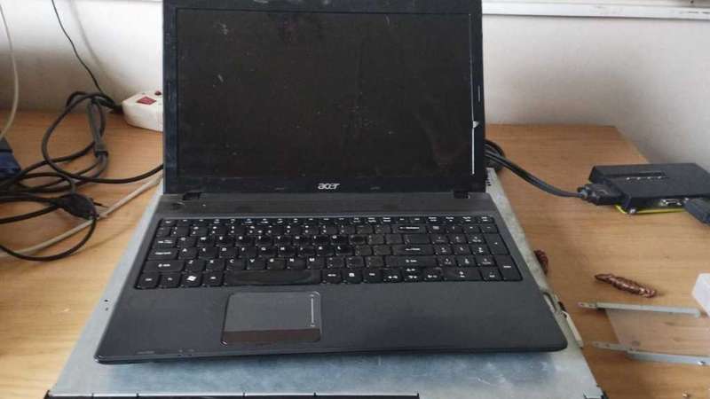Acer ASpire 5333 for spares