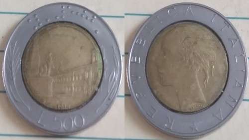 1988 R - Italy - 500 Lire - Piazza del Quirinale - Demonetised Feb 2002 -Bimetallic: bronzital centr