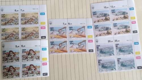 1989 - SWA - Mines & Minerals -  60 stamps - Control Blocks