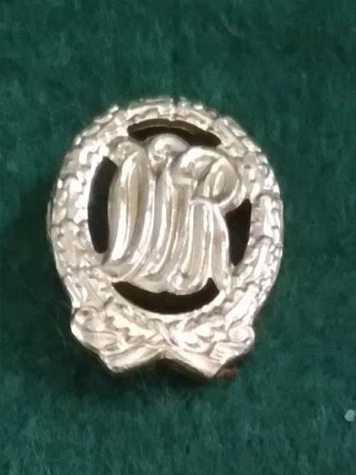 Pin - Vintage - Monogram `MR` (?)
