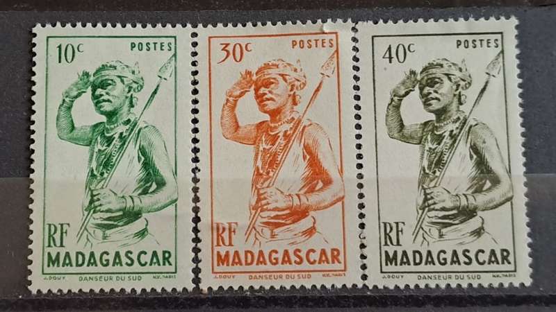 1946 - Madagascar -  Unused - 10, 30,40 - Local Motives
