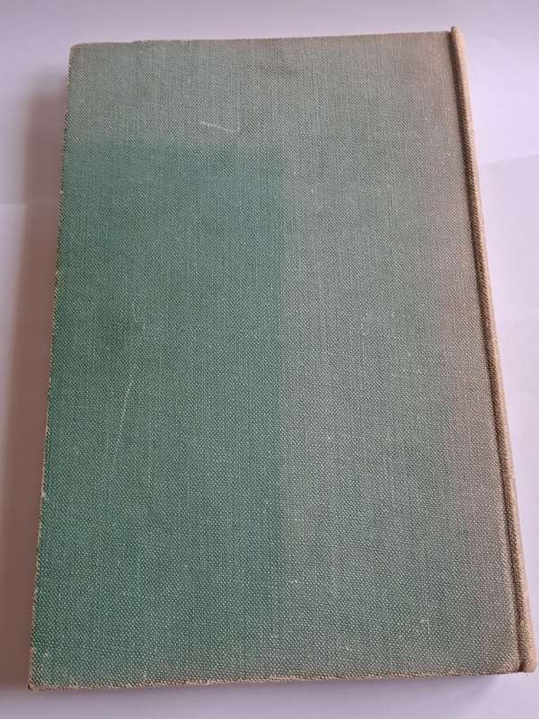 `The Triumph Stamp Album` -  empty (no stamps) - +/- 23cm x 19cm