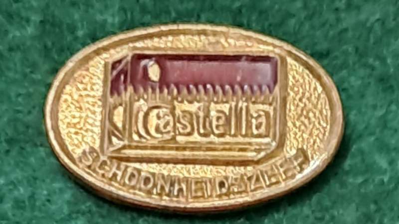Pin: Vintage Dutch Advertising  - `Castella schoonheidszeep`