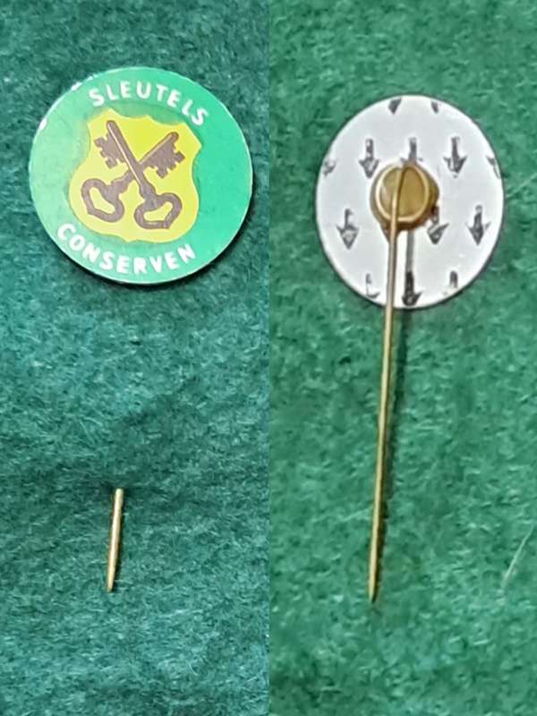 Pin: Vintage Dutch Advertising  - `Sleutels Conserven` -  Green