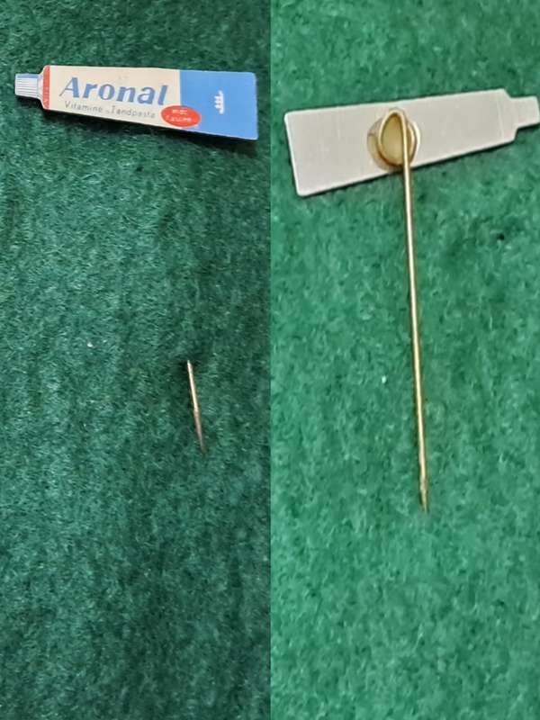 Pin: Vintage Dutch Advertising  - ``Aronal` Toothpaste