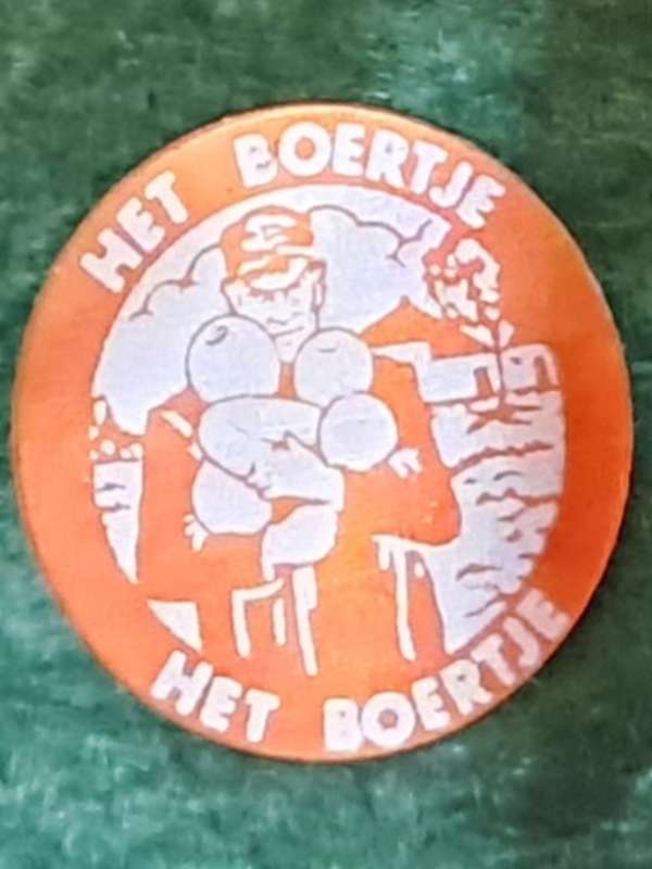 Pin: Vintage Dutch Advertising  - `Het Boertje` - Orange
