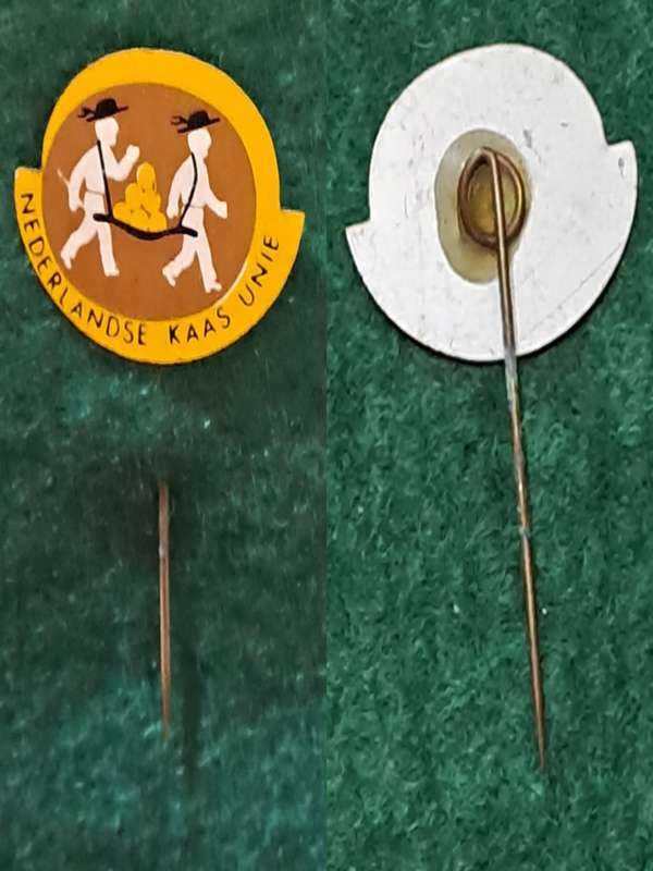 Pin:   `Nederlandse Kaas Unie` - Yellow-Brown