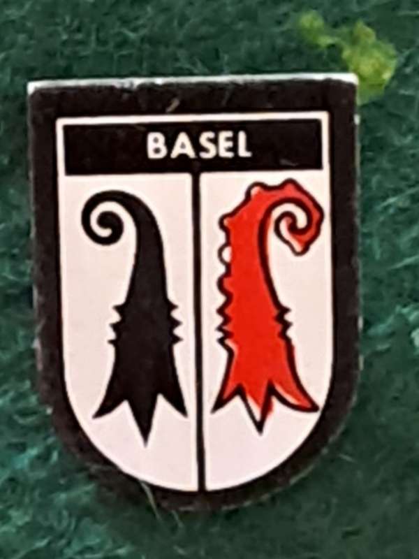 Pin:   Swiss town `Basel` - Coat of Arms