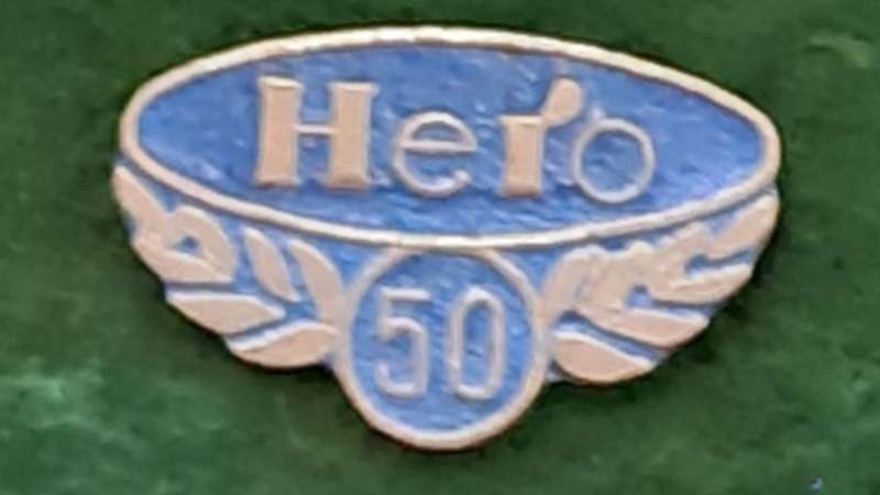 Pin: Vintage Dutch Advertising  - `Hero 50`  -  Blue
