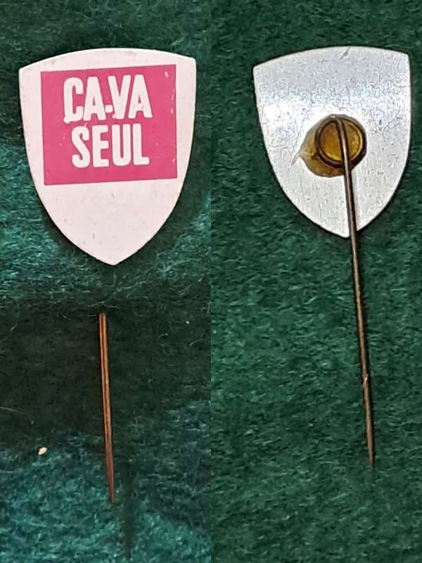 Pin: Vintage Dutch Advertising  - `Ca-Va Seul`  -  Rose/Pink
