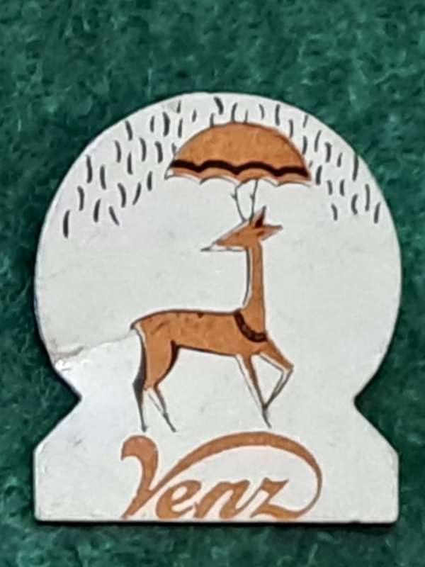 Pin: Vintage Dutch Advertising  - `Venz` -  note condition