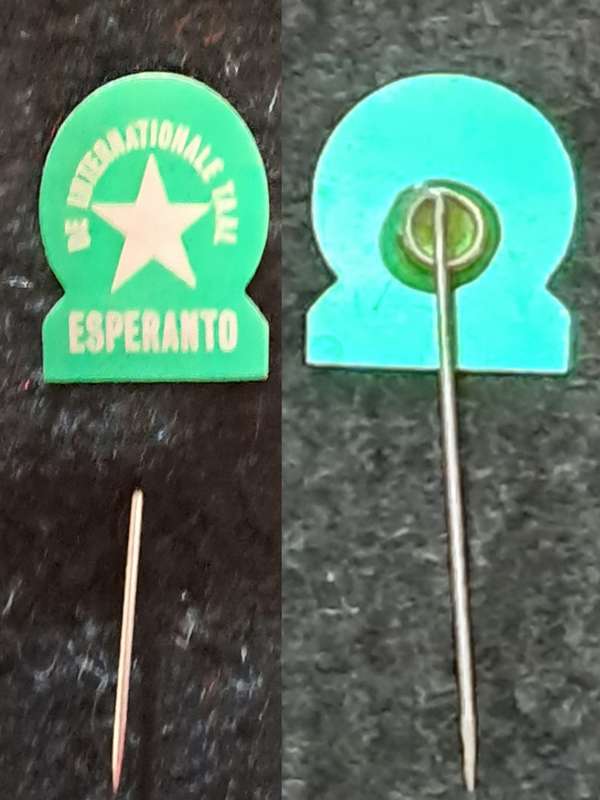 Pin: Vintage Dutch Advertising  - `De Internationale Taal Esperanto`