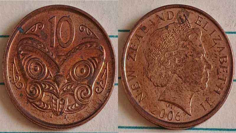 2006 - New Zealand  - 10 - AU/NC - Māori koruru -  Demonetised - No  - Copper plated steel