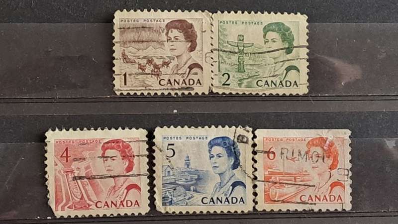 1967 - Canada - Queen Elizabeth II  -  Lot of 5