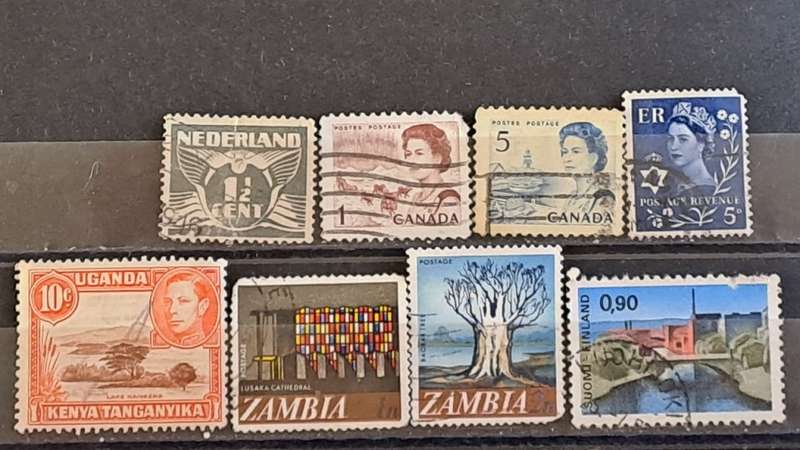 World Mix : 1935 - 1968  : Bid Per stamp for Lot of 8