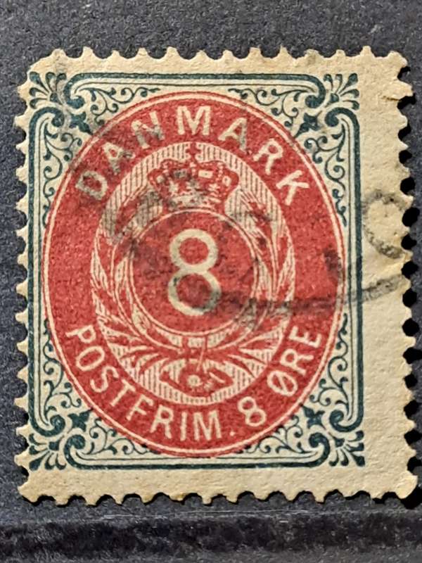 1875 - Denmark - 8 - Royal Emblem