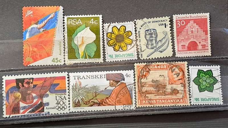 World Mix : 1938 - 2000  : Bid Per stamp for Lot of 9