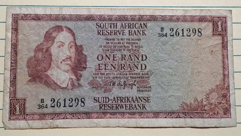 1975 - One Rand/Een Rand -  B364 261298 -  TW de Jongh 3rd Issue -  Demonetised -  Yes - Watermark -