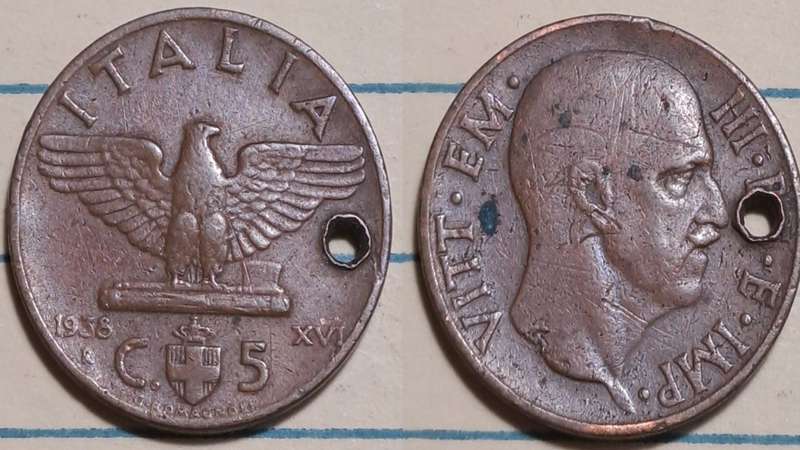 1938 - Italy  - 5 Centesimi - Victor Emmanuel III  -  Demonetised - Yes  - Bronze