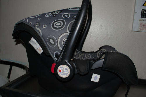 Baby car seat carrier