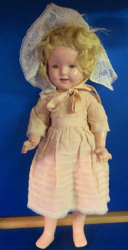 VERY RARE - SHIRLEY TEMPLE DOLL** STILL IN GOOD CONDITION FOR ITS AGE**