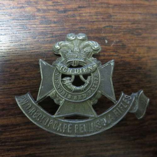 PRINCE OF WALES OWN REGT. OF CAPE PENINSULA RIFLES CAP BADGE 1904--1926