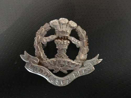 ALBUHERA Middlesex Reg Cap badge ** one lug missing**39mm x 45mm** Bi metal badge
