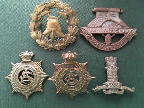 Joblot of Assorted Military badges/