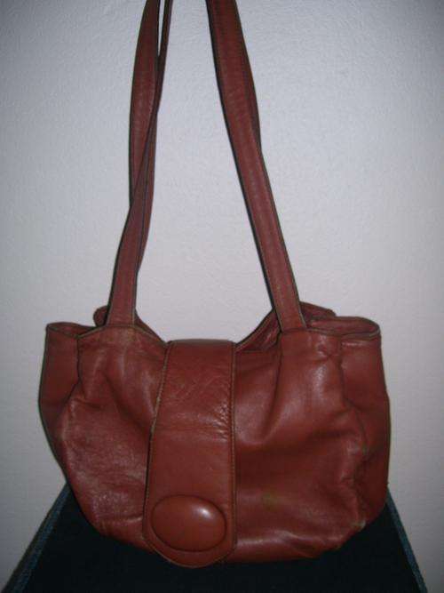 OLD GENUINE LEATHER "CARPEL" HANDBAG!! - RE-LISTING