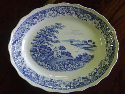MEDIUM BLUE AND WHITE OVAL PLATTER FOR SALE!!!