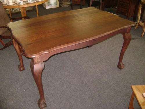 STUNNING IMBUIA BALL AND CLAW TABLE!!! **IN PERFECT CONDITION**