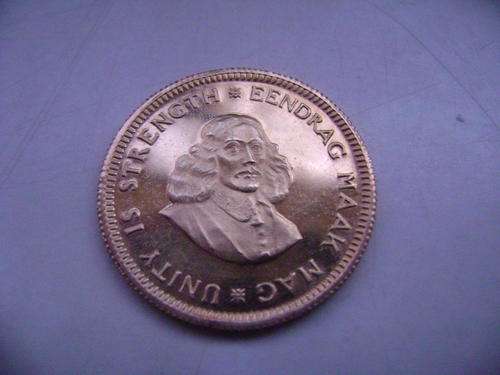 1977 GOLD SOUTH AFRICAN R1 COIN!!! MINTED IN 22CT GOLD!!**3.98 GRAMS**