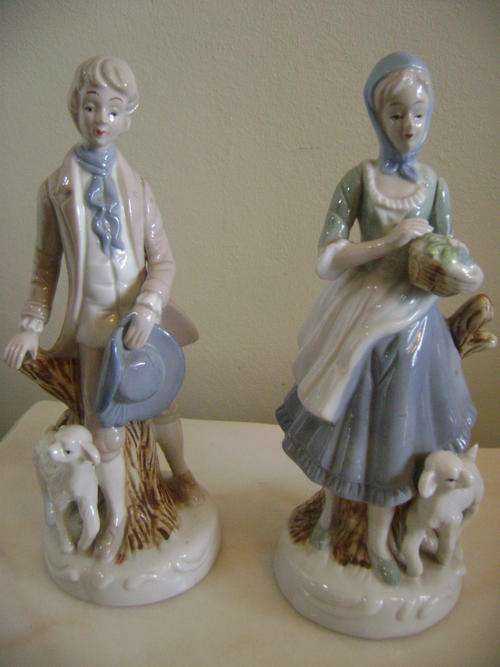 BEAUTIFUL PAIR OF FIGURES!!! BOY & GIRL!!***IN PERFECT CONDITION***