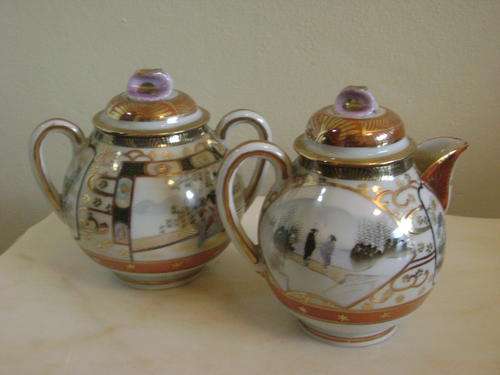 Pair of Beautiful Handpainted chinese pots!! Chinese markings??