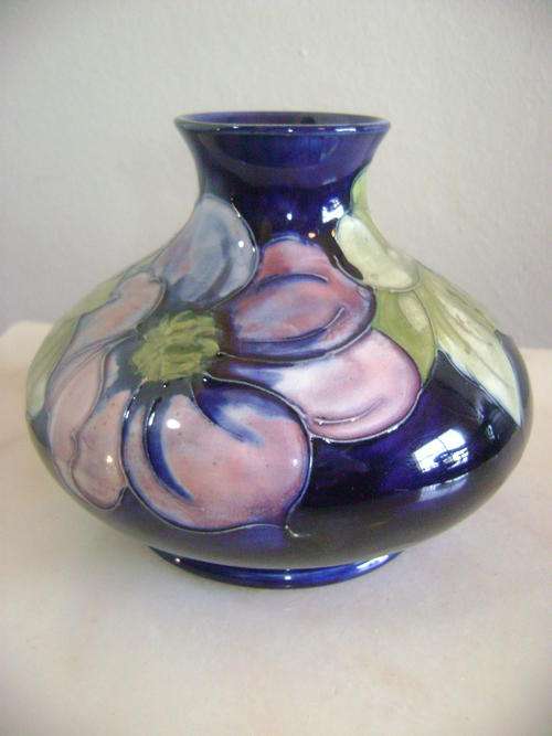 BEAUTIFUL and Rare " MOORCROFT " Royal Cobalt Blue Vase ***In Perfect Condition***